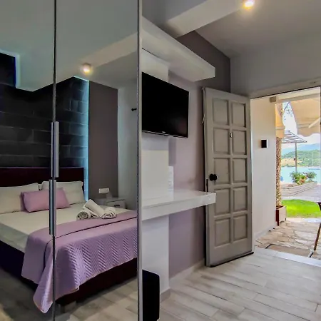 Flisvos Seaside 3* Lygia (Lefkada)