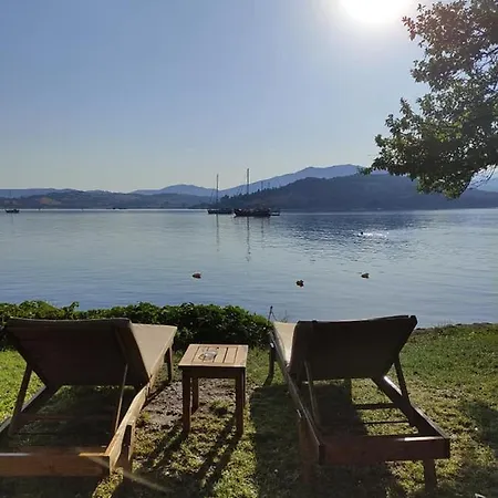 Aparthotel Flisvos Seaside 3*