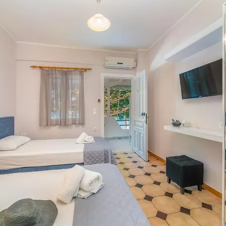 Flisvos Seaside Aparthotel