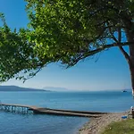 Flisvos Seaside