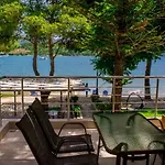Flisvos Seaside 3*
