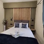 Apart Otel Flisvos Seaside