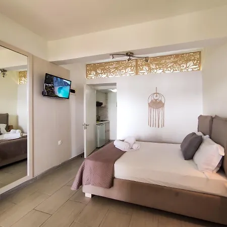Apart-hotel Flisvos Seaside 3*