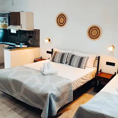 Apart Otel Flisvos Seaside 3*