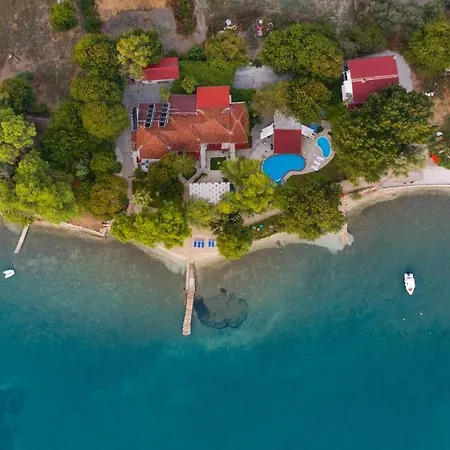 Apart-hotel Flisvos Seaside