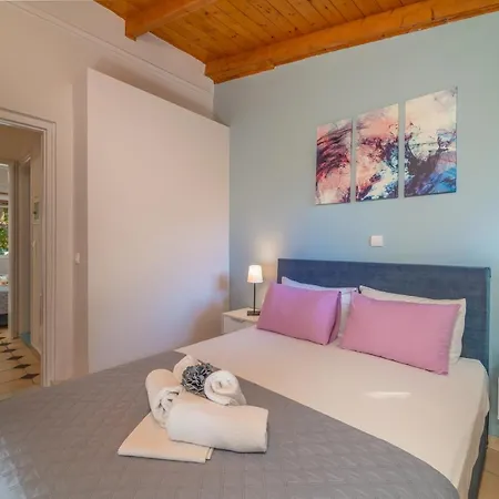 Apart-hotel Flisvos Seaside