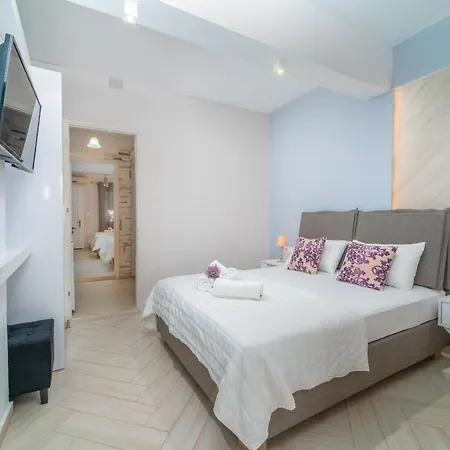 Flisvos Seaside Aparthotel