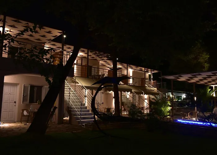 Flisvos Seaside 3*