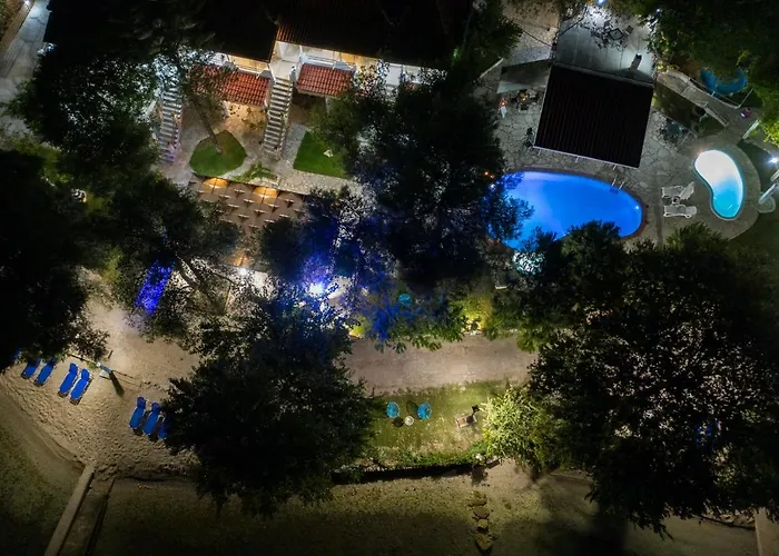 Hotel apartamentowy Flisvos Seaside Ligia